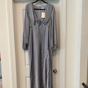 Billy J Elegant Long Sleeve Formal Dress icy blue size 12 / XL. NWT